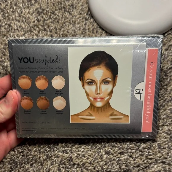 IT Cosmetics You Sculpted Contour Kit with Brush - Picture 5 of 8